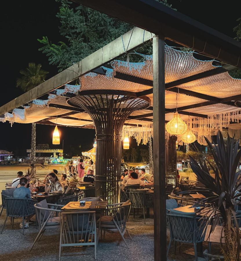 Hotel Brooklyn Vlorë 外观 照片