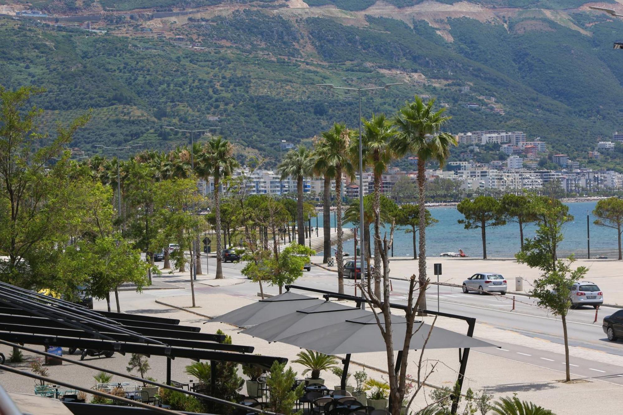Hotel Brooklyn Vlorë 外观 照片