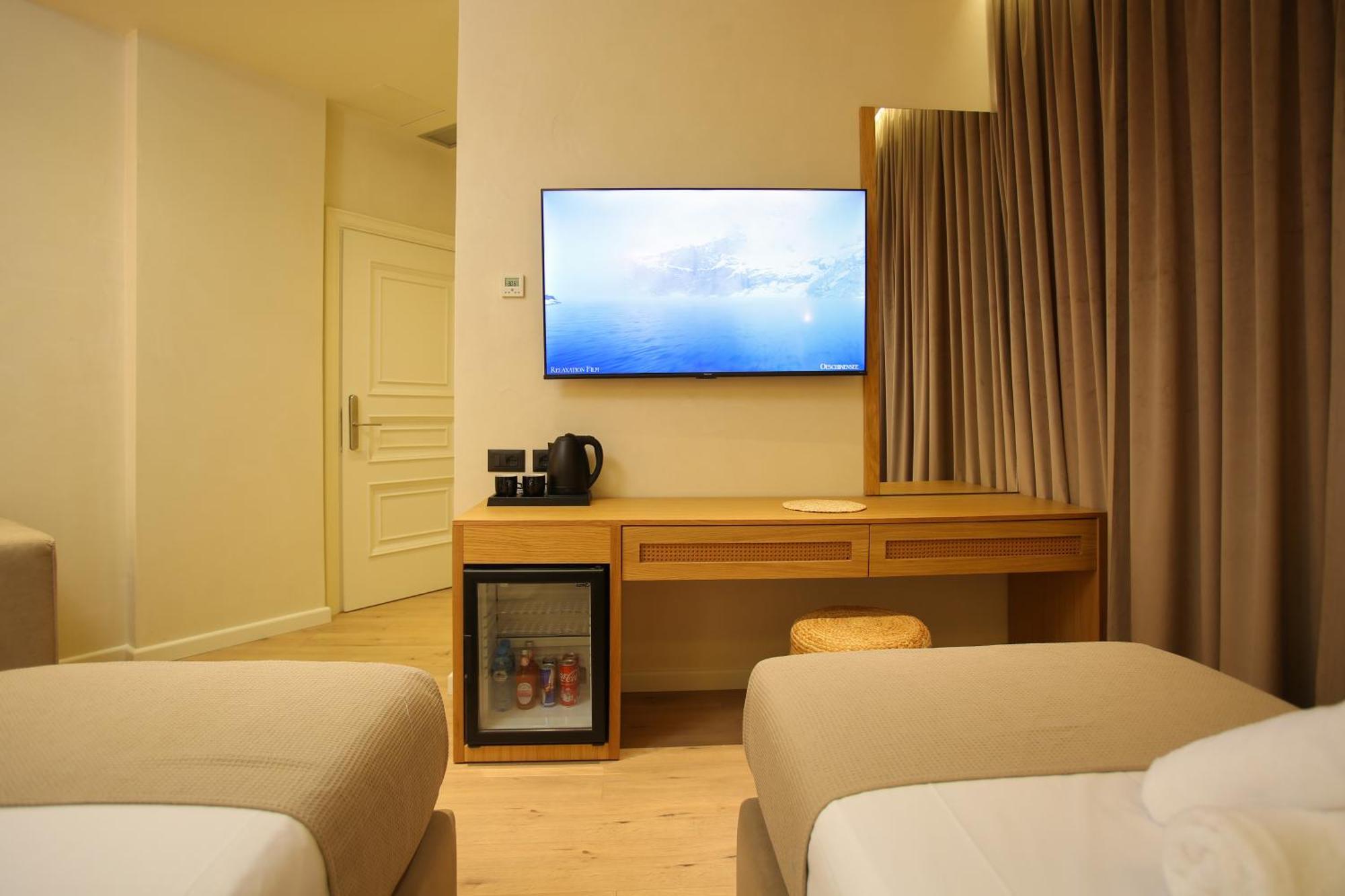 Hotel Brooklyn Vlorë 外观 照片