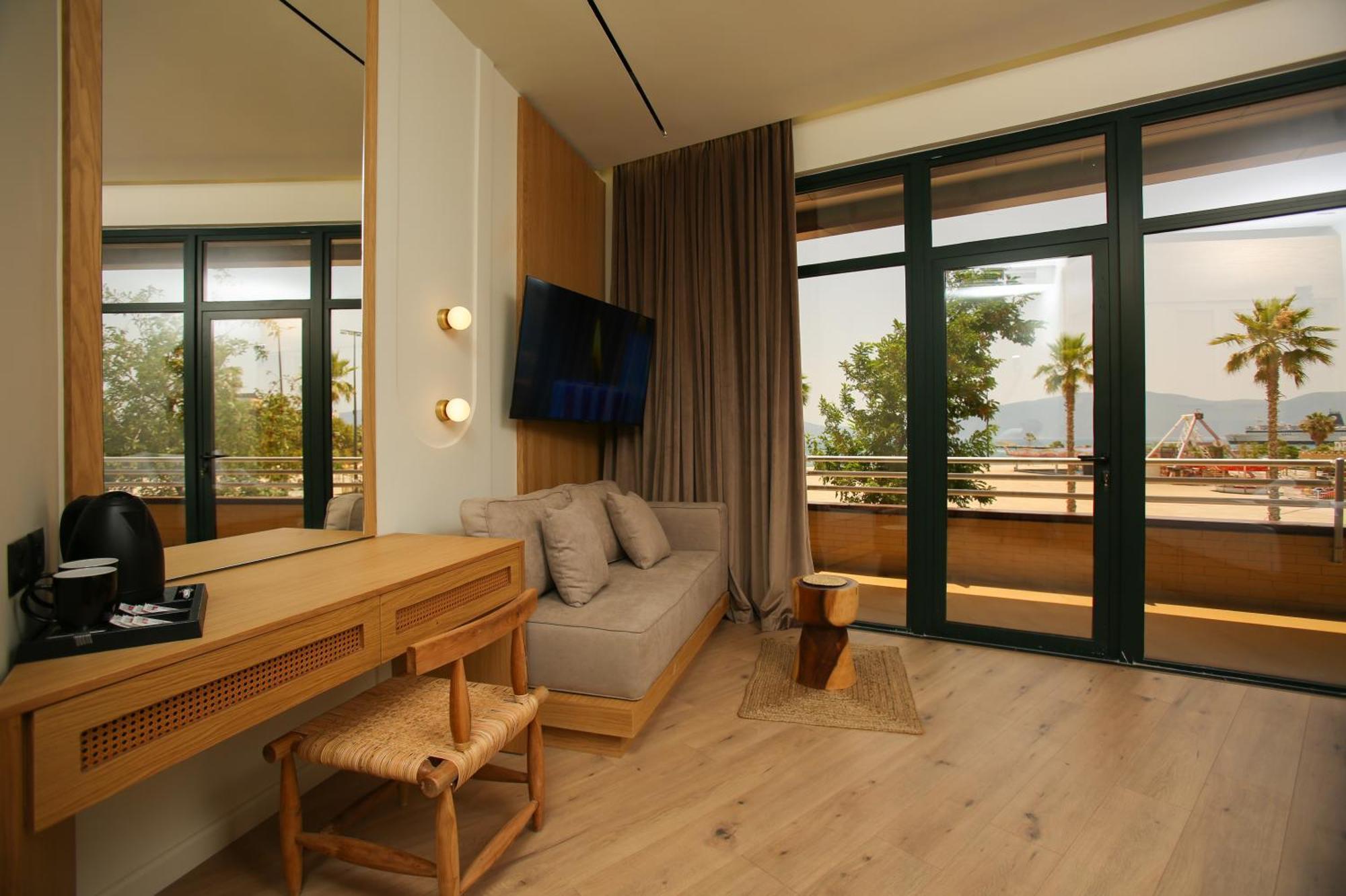 Hotel Brooklyn Vlorë 外观 照片