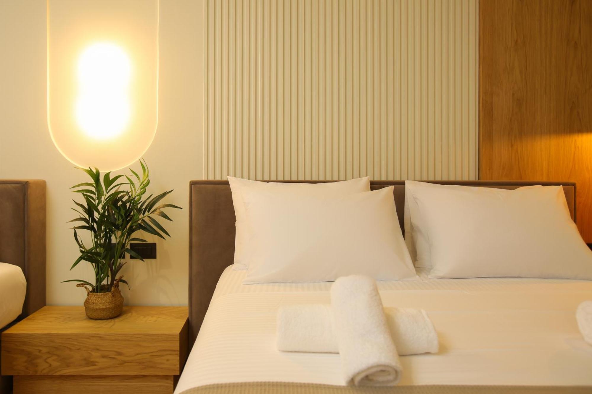 Hotel Brooklyn Vlorë 外观 照片